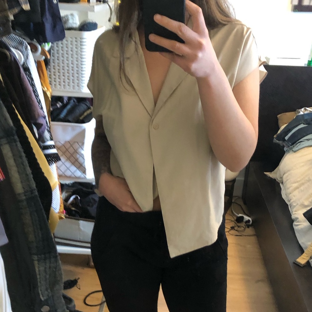 Blouse with button, small